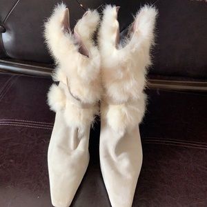 Fur boots